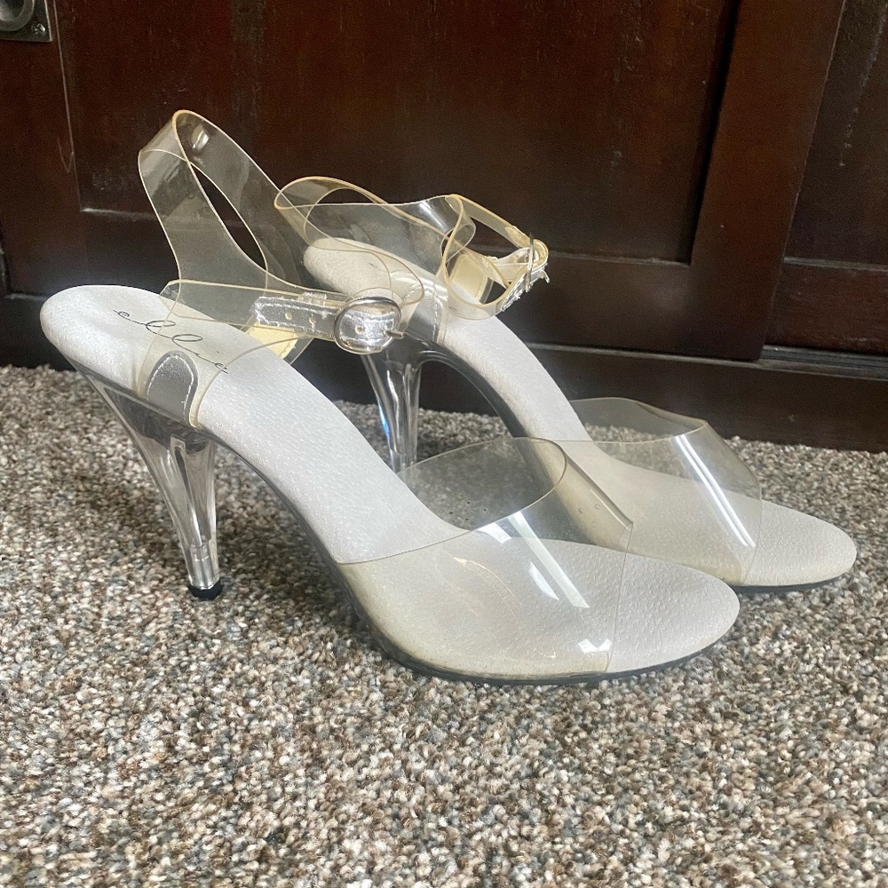 Ellie Clear 3" Heels Size 9